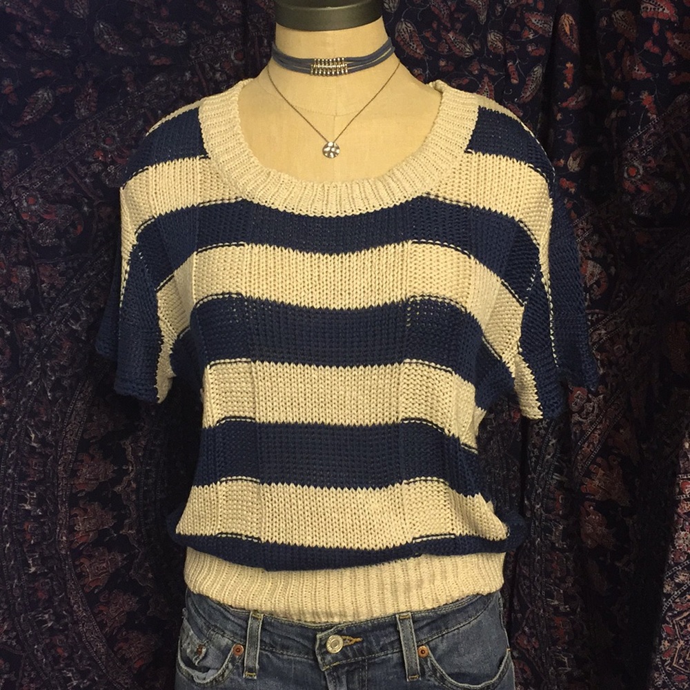 Charlotte Russe Short Sleeved Sweater
